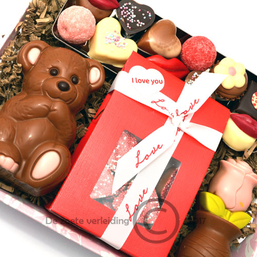 Verslaving aankleden Economisch Valentijn chocolade cadeau - Bonbons & Chocolade | Barendrecht